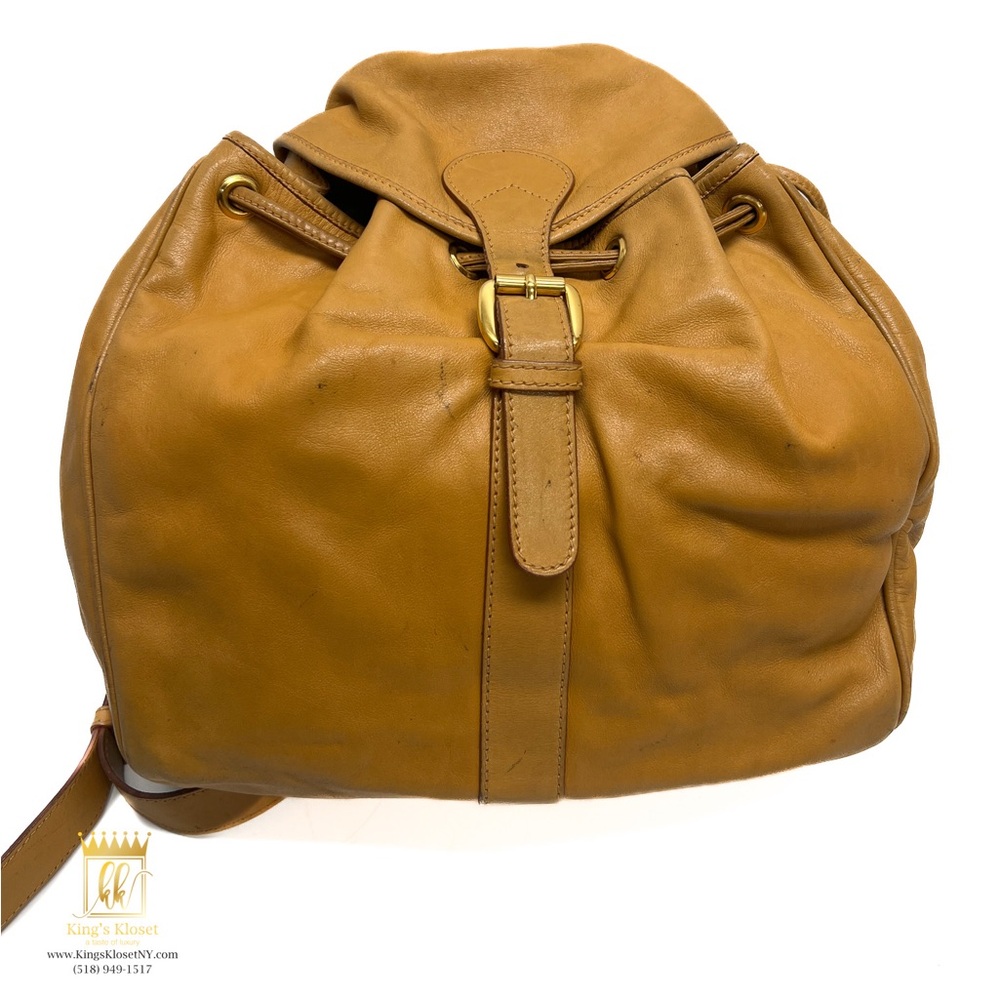 Gucci drawstring leather backpack - image 1